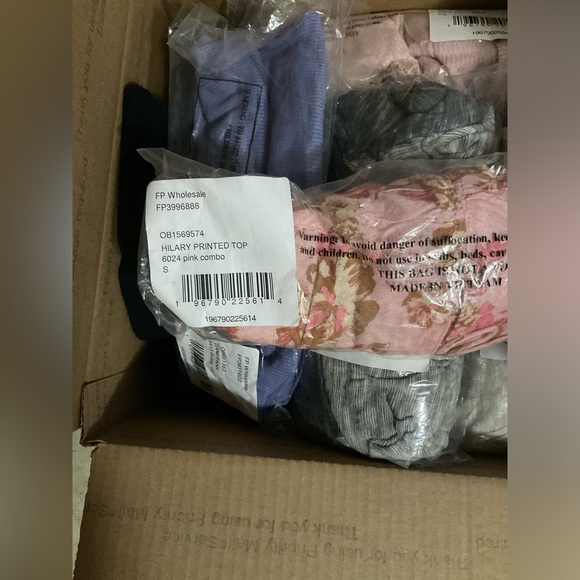 NWT FREE PEOPLE 10 Piece Reseller Bundle - Picture 3 of 16